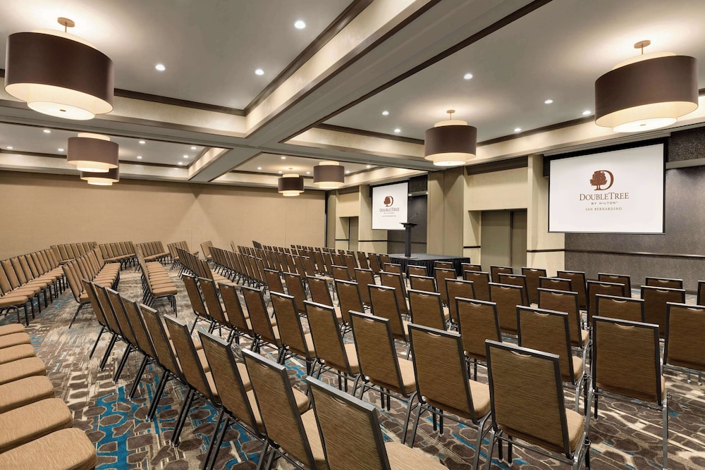 DoubleTree by Hilton Hotel San Bernardino - photo 42