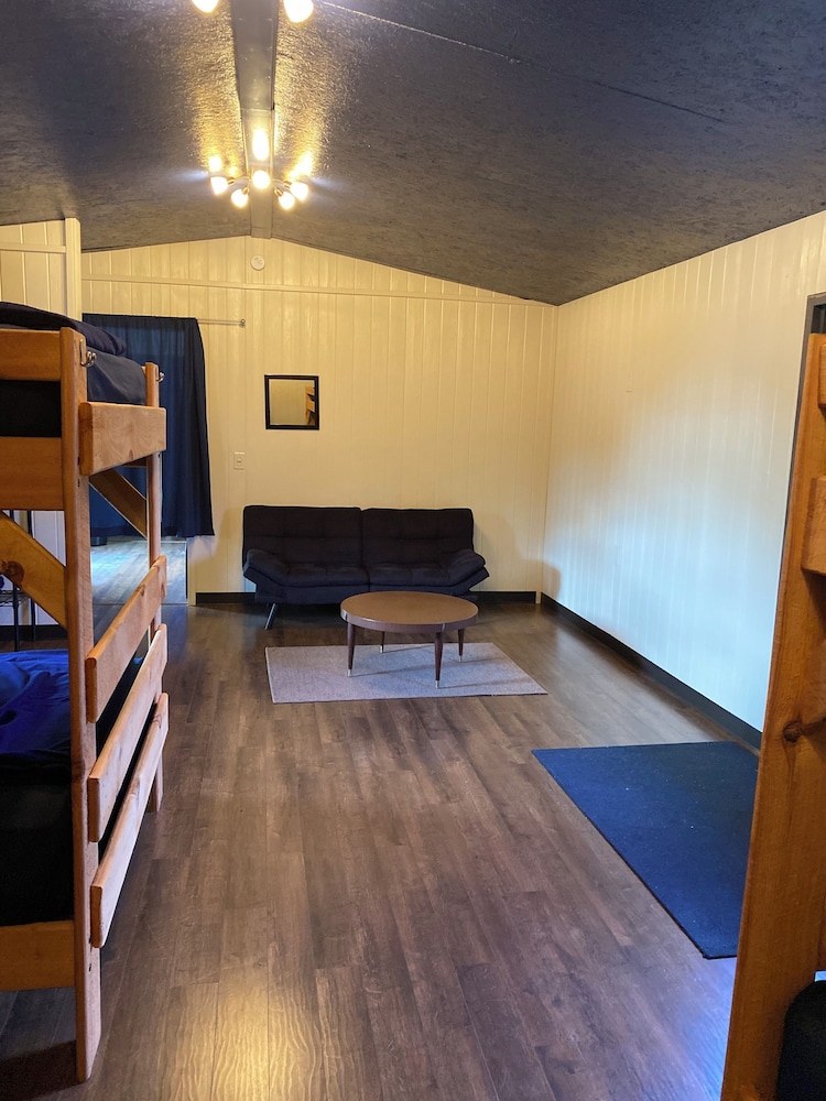 Godspeed Events & Lodging - photo 15