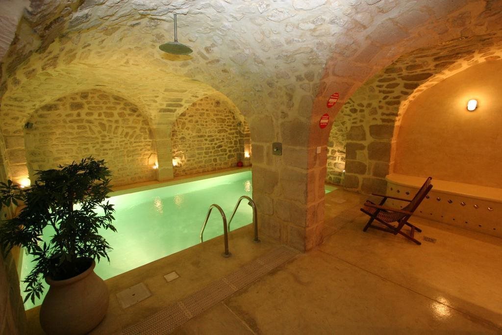 La Maison d'Anne — 4-Star Luxury Hotel in Paris, France