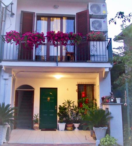 Casa Dei Fiori — 4-Star Luxury Hotel in Somma Lombardo, Italy