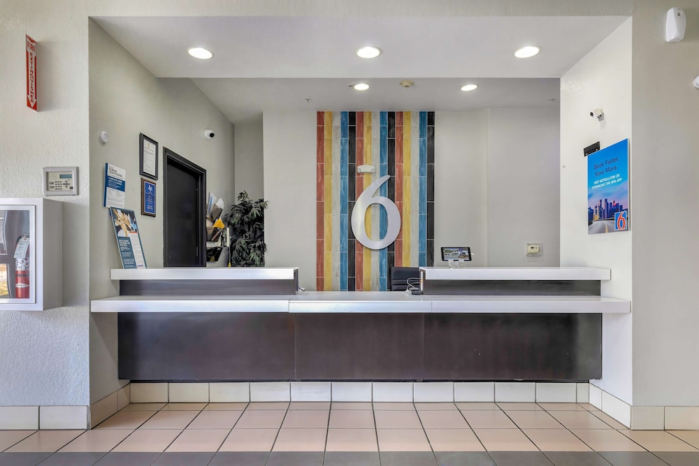 Motel 6 Cedar Park TX - photo 3