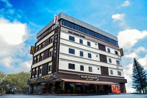 Palz Empire Hotel Temerloh Sky Garden Roof Top Cafe Free Wifi And Netflix in Temerluh, Malaysia