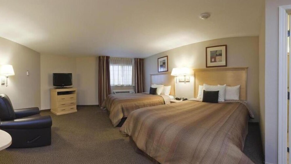 Candlewood Suites Minot by IHG - photo 21