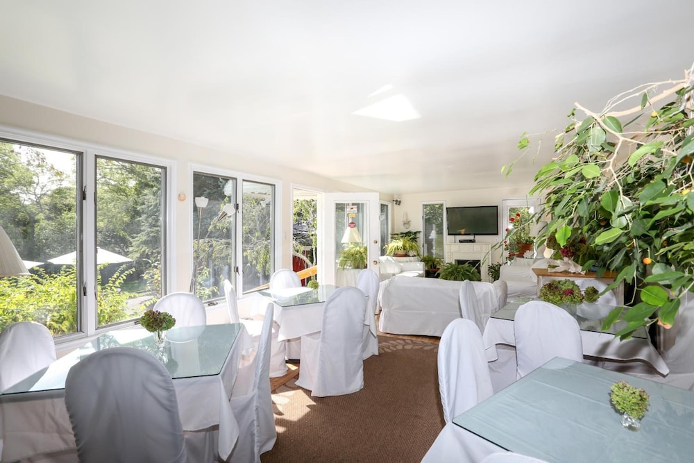 Hamlet Inn - photo 29