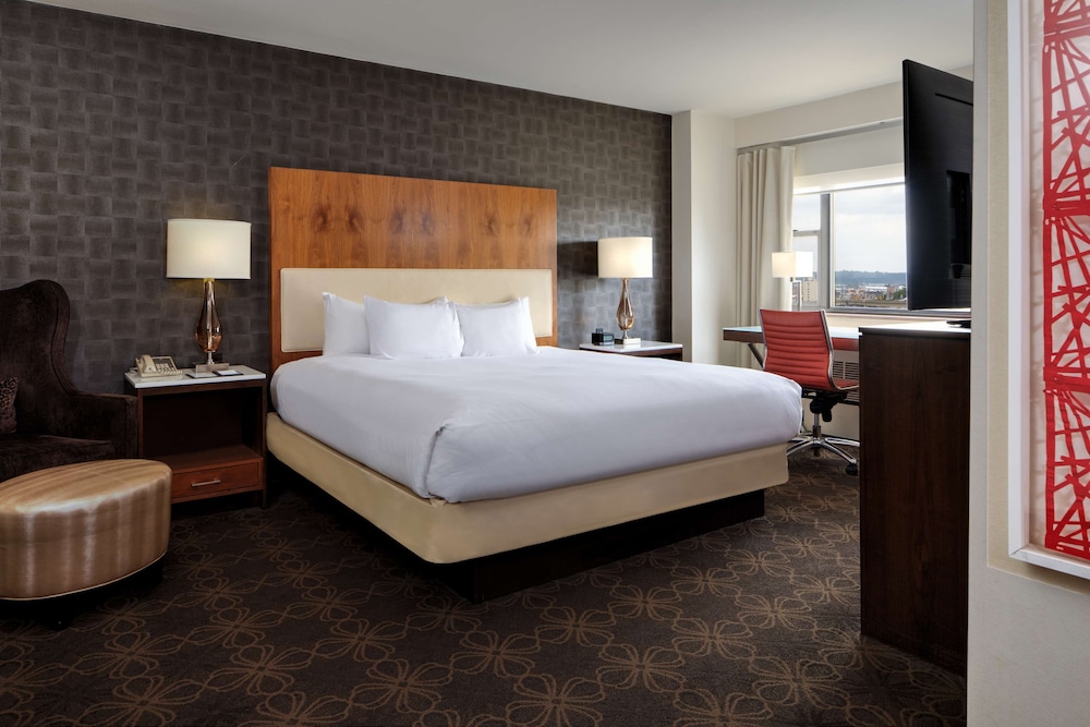 DoubleTree by Hilton Hotel & Suites Pittsburgh Downtown - photo 16