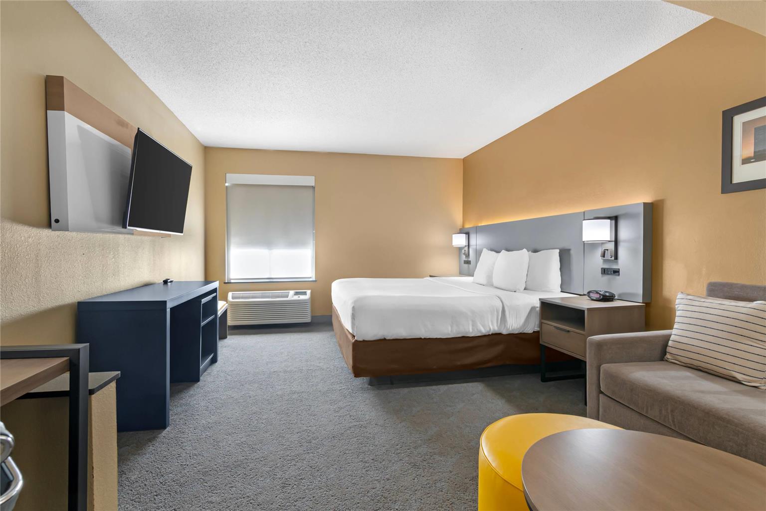 Comfort Inn & Suites Kansas City Northeast - photo 25