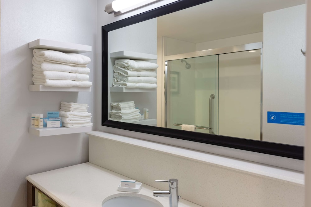 Hampton Inn Wetumpka - photo 29