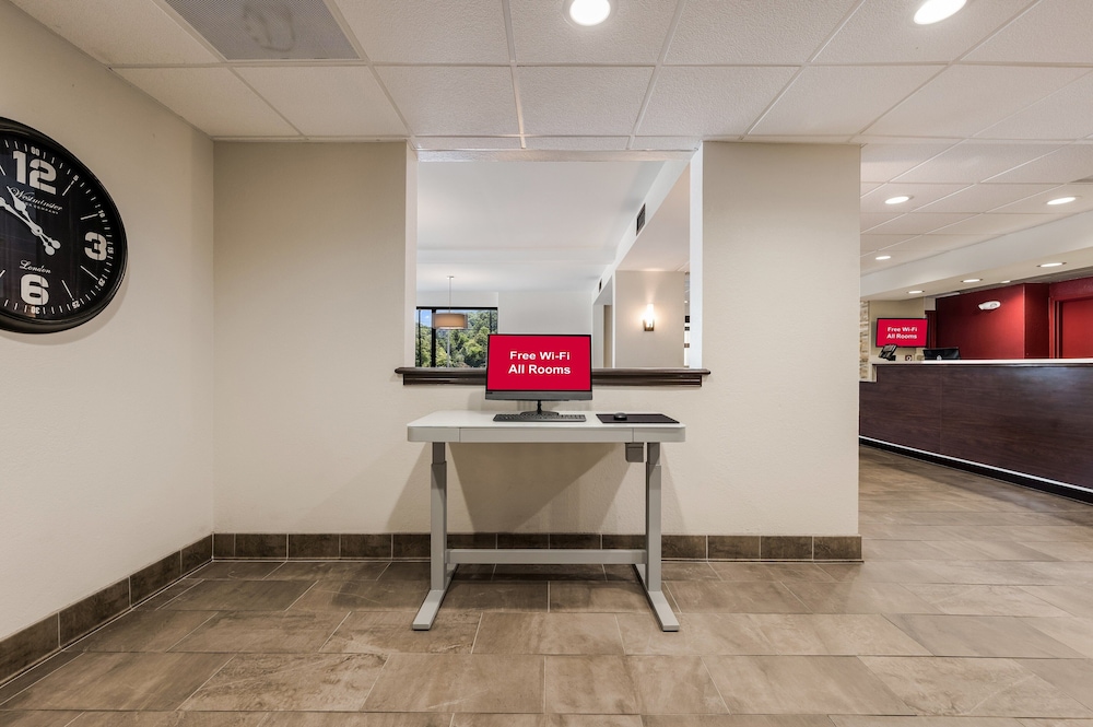 Red Roof Inn Birmingham South - photo 26