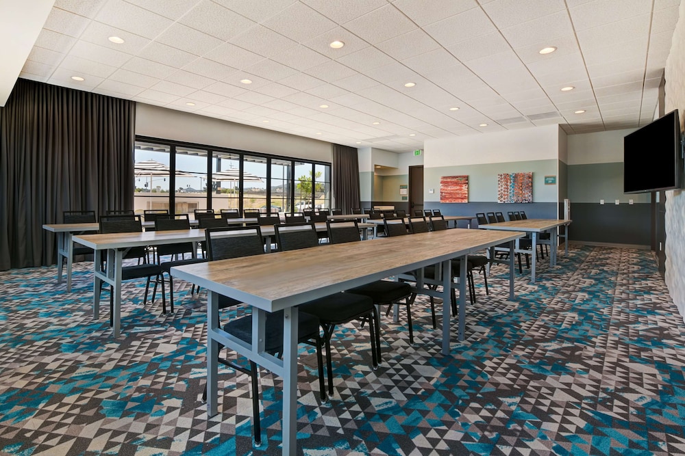 Home2 Suites by Hilton Atascadero CA - photo 42