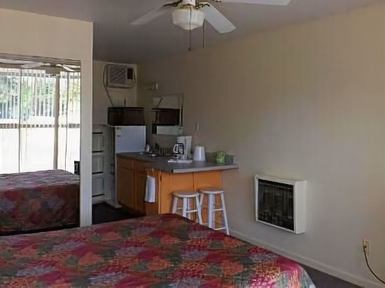 Twin Lakes Inn - photo 21
