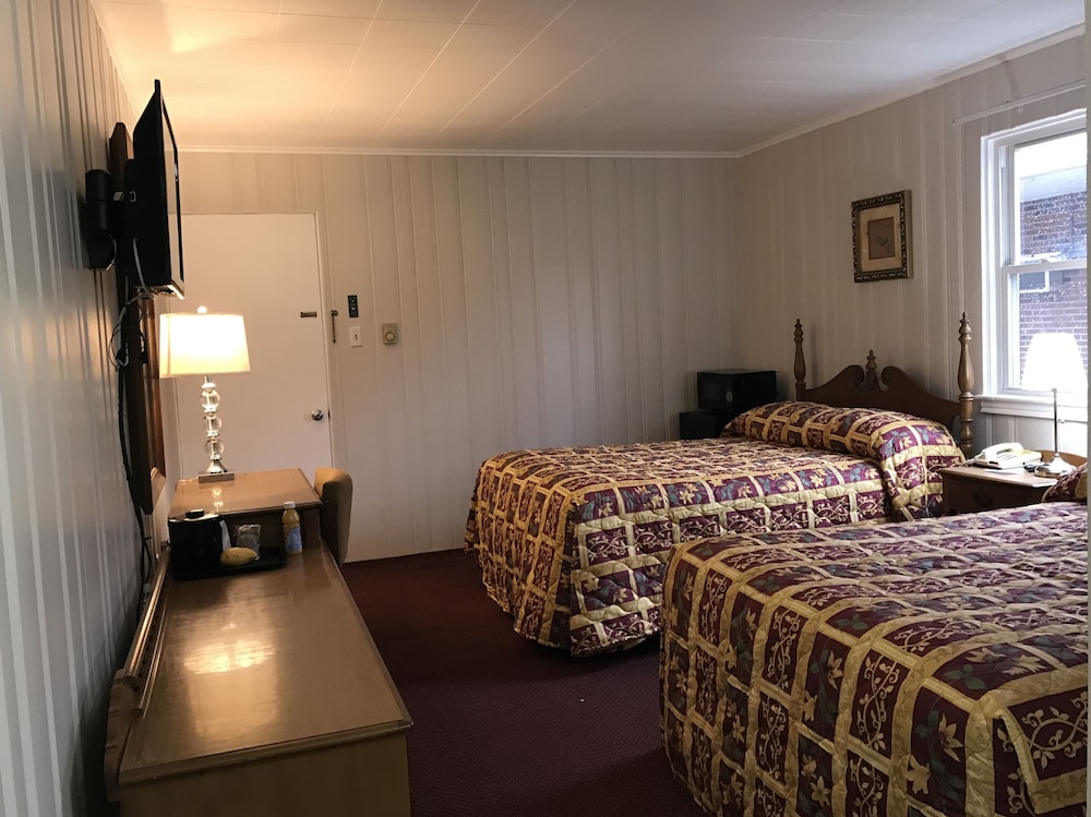 Lancaster Motel - photo 7