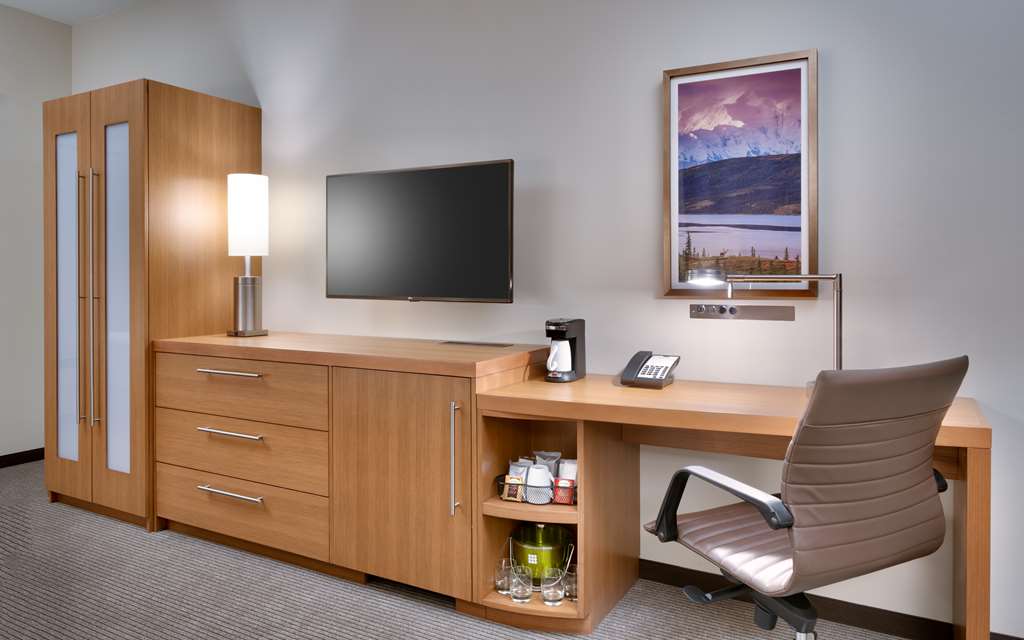 Hyatt Place Anchorage Midtown - photo 22