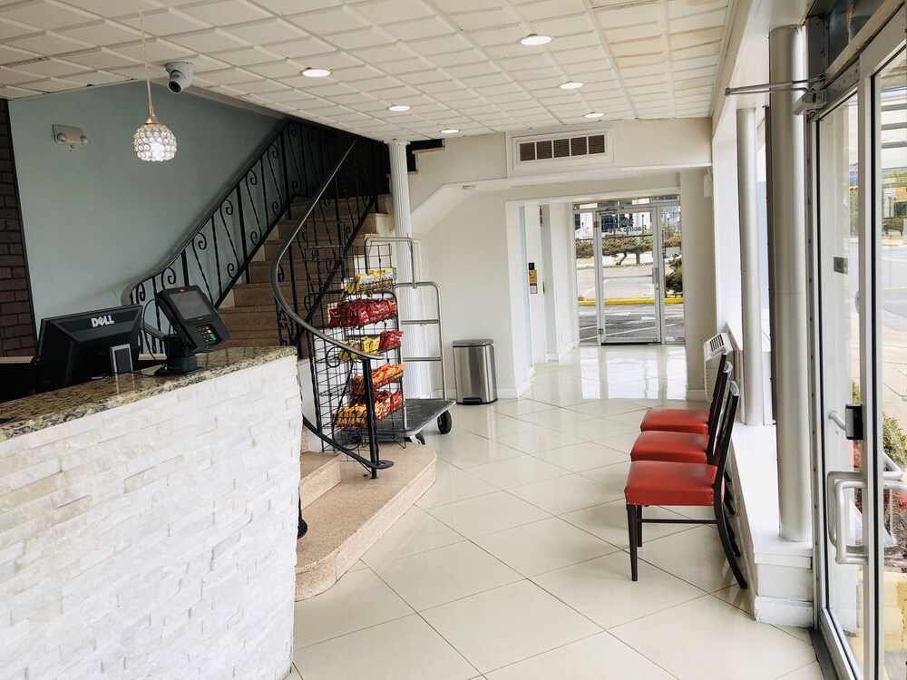 Rodeway Inn Oceanview - photo 3