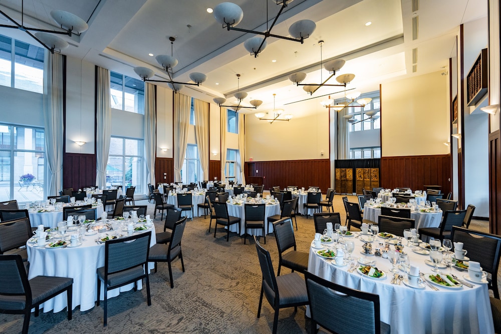 The Knight Center at Washington University - photo 18
