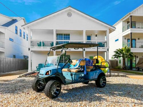 Blue Marlin Free Golf Cart & Bikes Hot Tub PrivatePool in Destin, United States