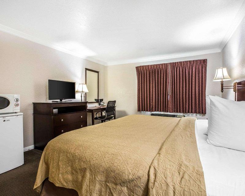 Quality Inn & Suites Thousand Oaks - photo 28