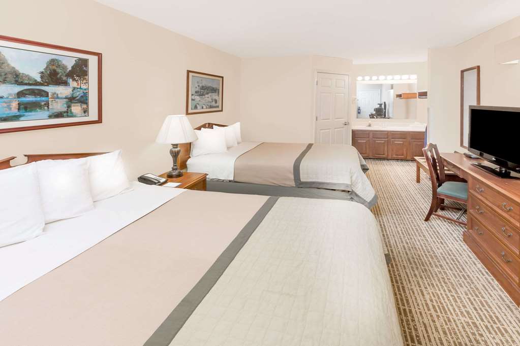 Baymont by Wyndham Grenada - photo 10