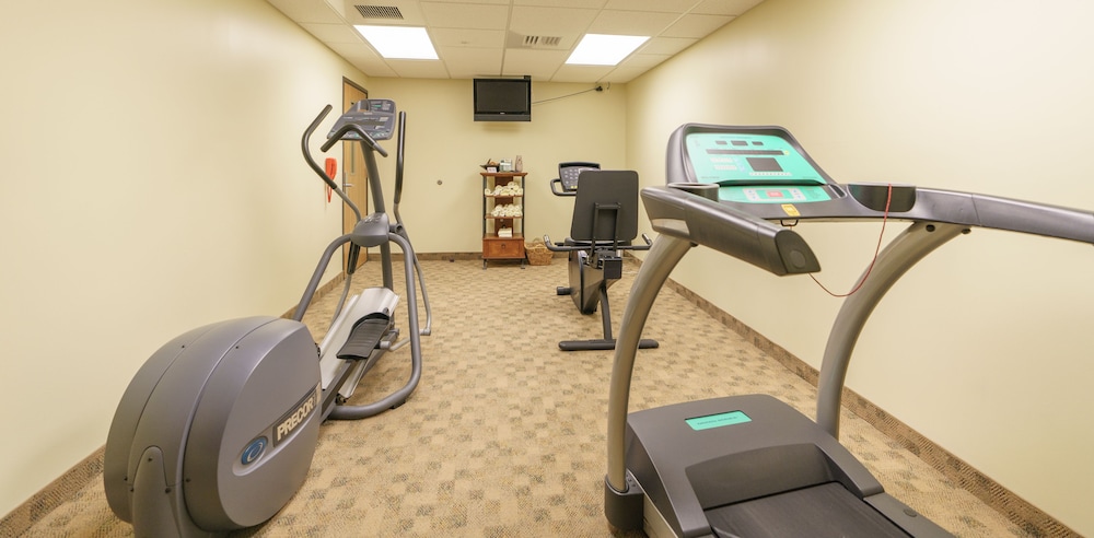 Supertel Inn & Conference Center - photo 12