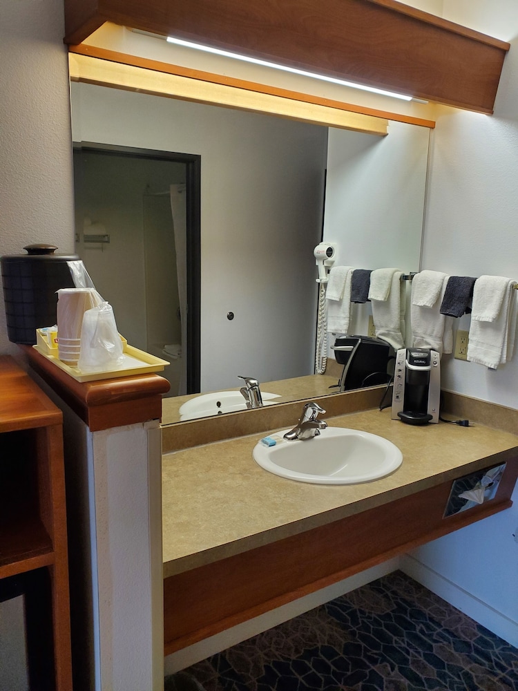 Omak Inn - photo 14