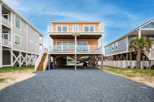 Southern Seabreeze by Oak Island Accommodations - featured photo
