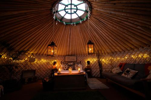 Glamping On The Hill — hotel in Radstock