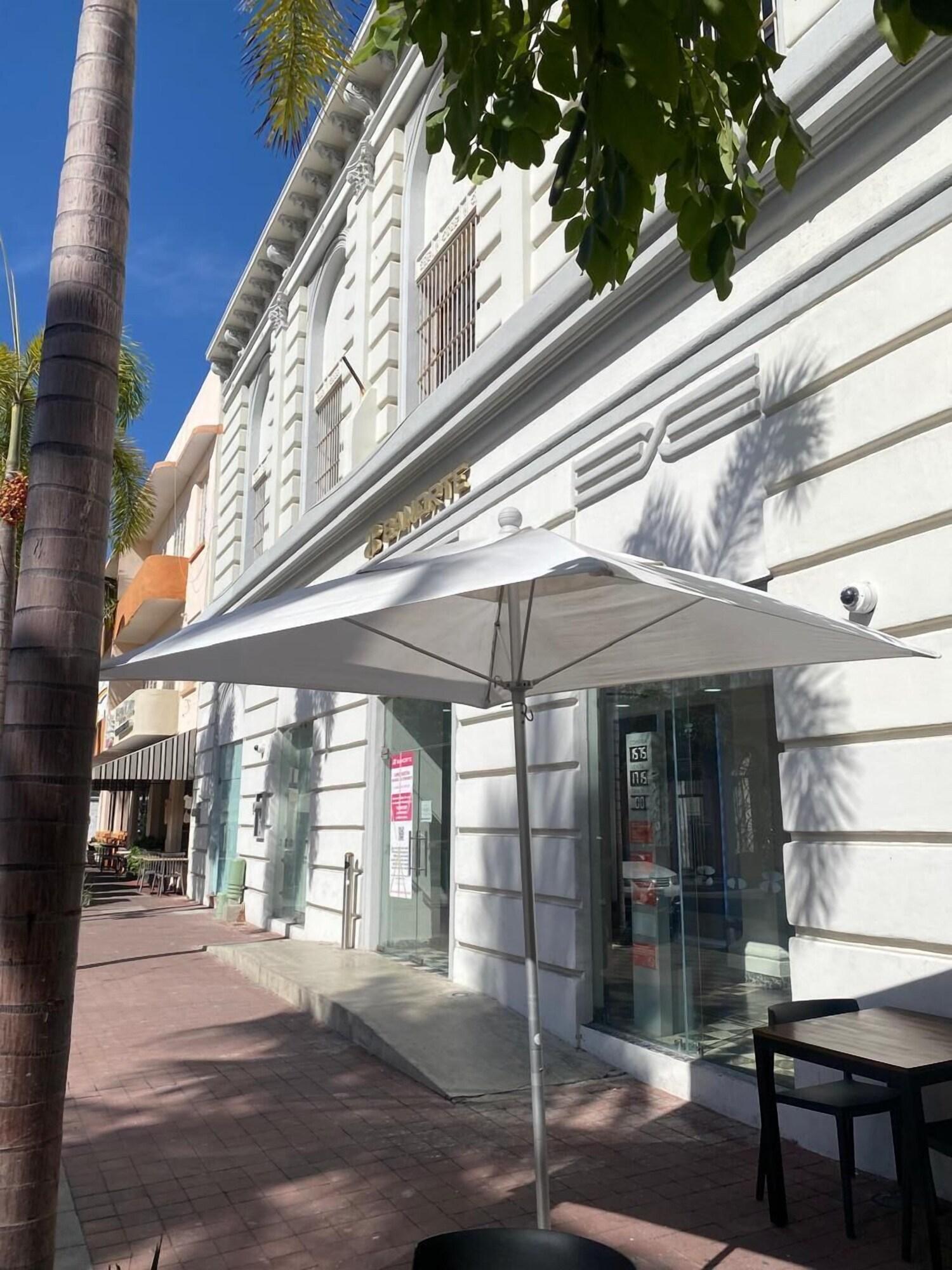Hotel Tierra Marina Centro Historico — Mazatlan