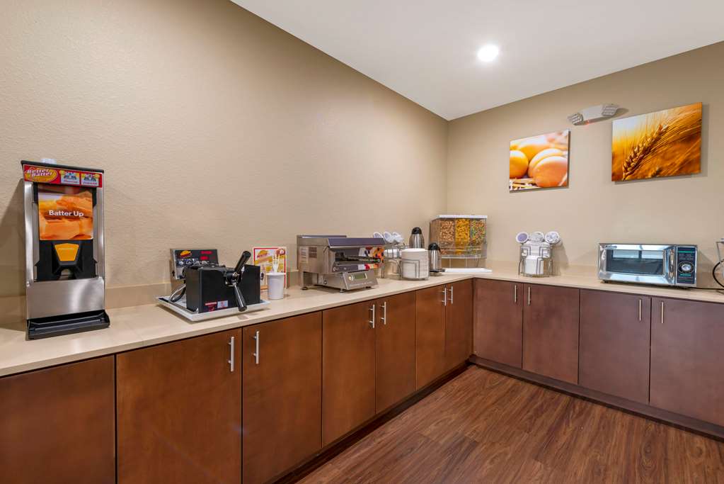 Comfort Inn & Suites North Mankato - photo 42