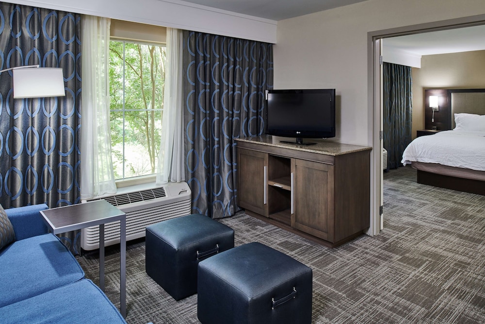 Hampton Inn & Suites Chapel Hill Durham Area - photo 19