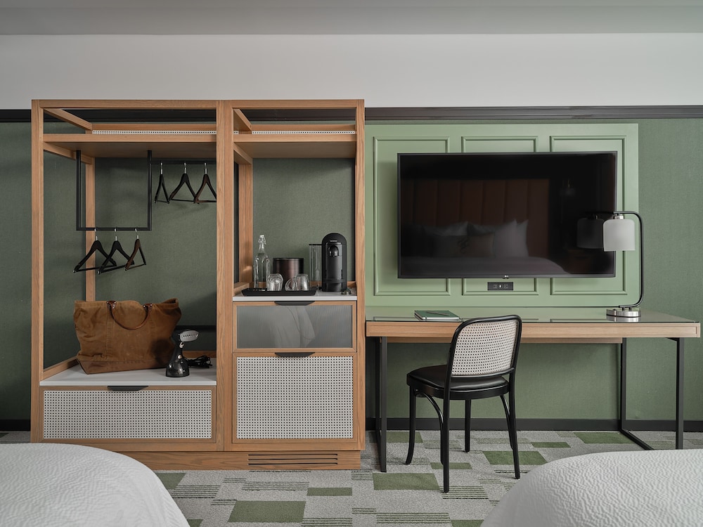 Six South St Hotel - photo 20