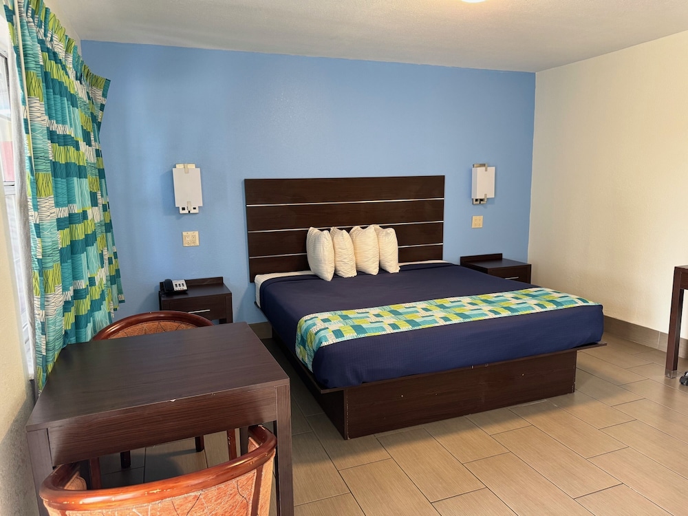 American Inn Punta Gorda - photo 6