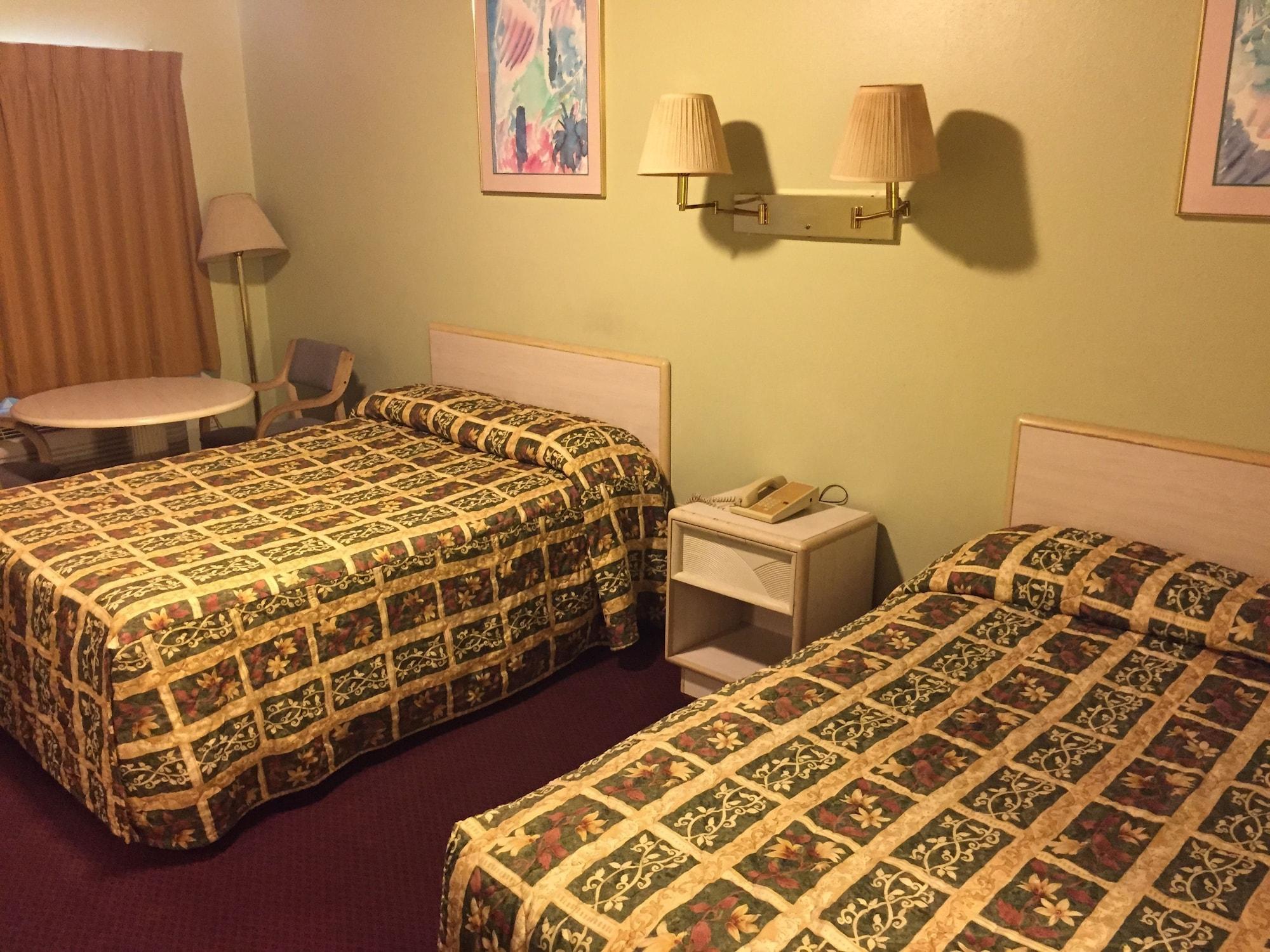 Sebring Inn - photo 5