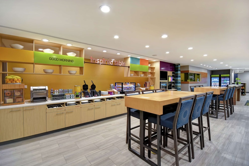 Home2 Suites by Hilton Taylor Detroit - photo 30