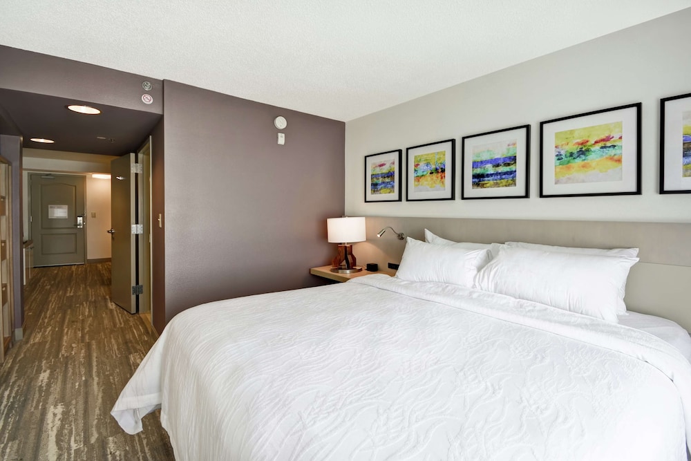Hilton Garden Inn Panama City - photo 13
