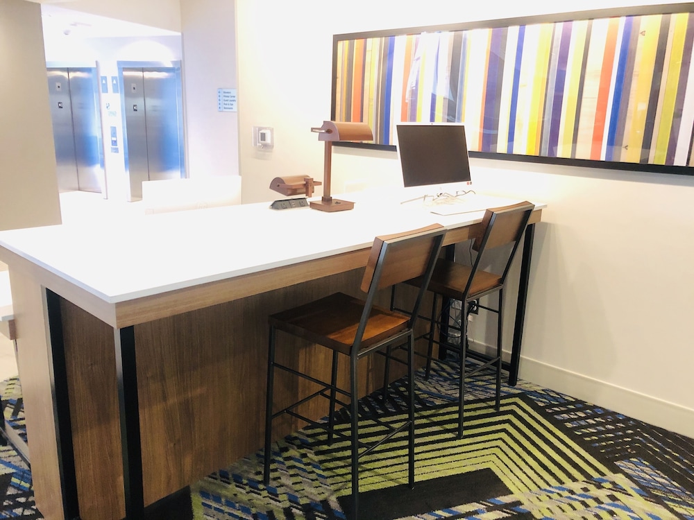Holiday Inn Express & Suites Elko by IHG - photo 51