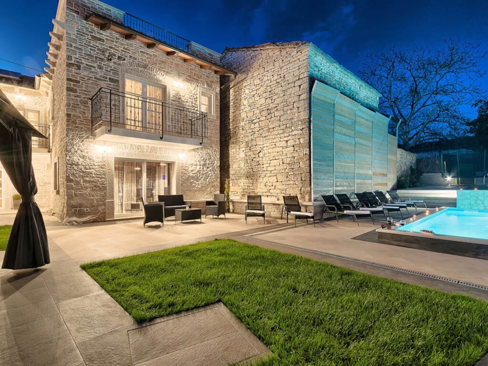 Villa Patrick — 4-Star Luxury Hotel in Pazin, Croatia