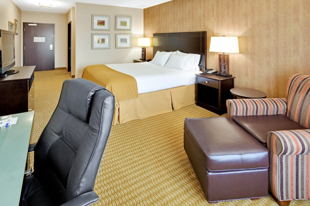 Holiday Inn Express Hotel & Suites Lebanon by IHG - photo 11