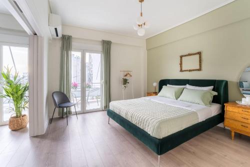 Spacious 3br Home Near Acropolis Museum — 4-Star Luxury Hotel in Athens, Greece