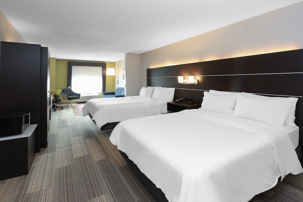Holiday Inn Express Hotel & Suites Woodhaven by IHG - photo 35