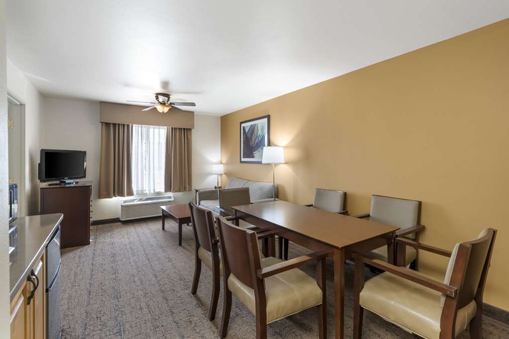 Best Western Yellowstone Crossing - photo 10
