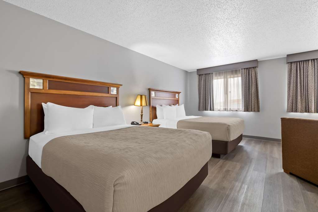 Quality Inn near Monument Health Rapid City Hospital - photo 12