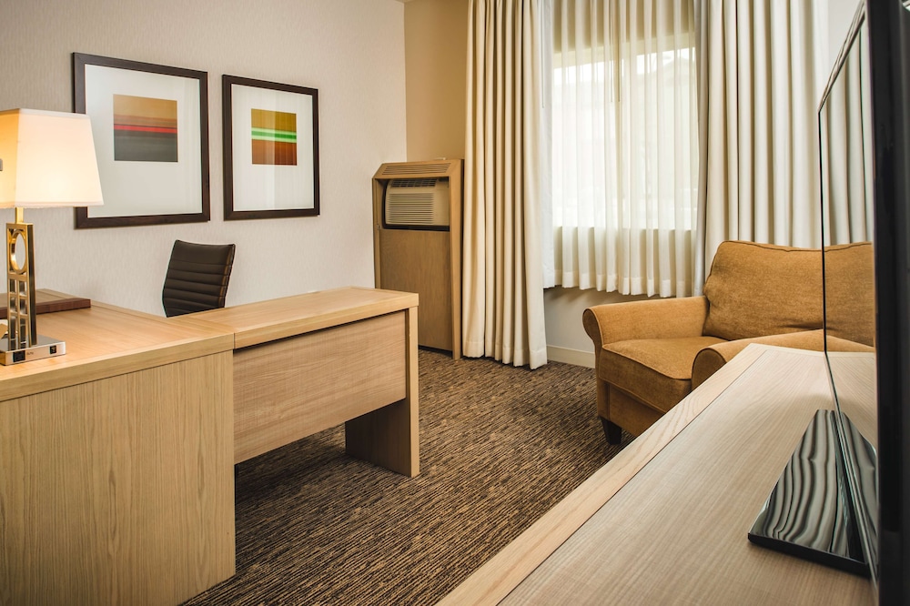 DoubleTree by Hilton Olympia Downtown Capitol District - photo 7