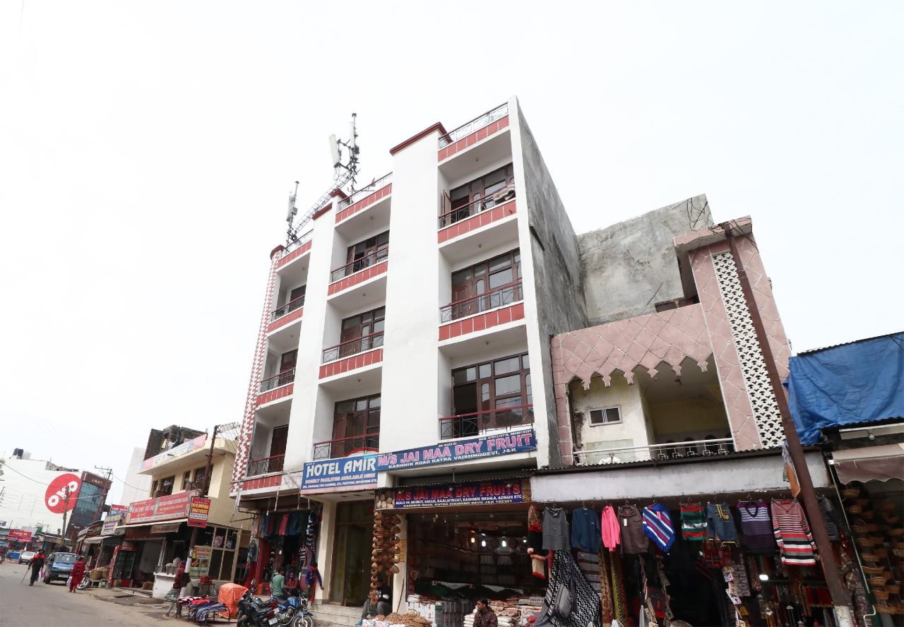 Hotel Tara Deluxe — Katra