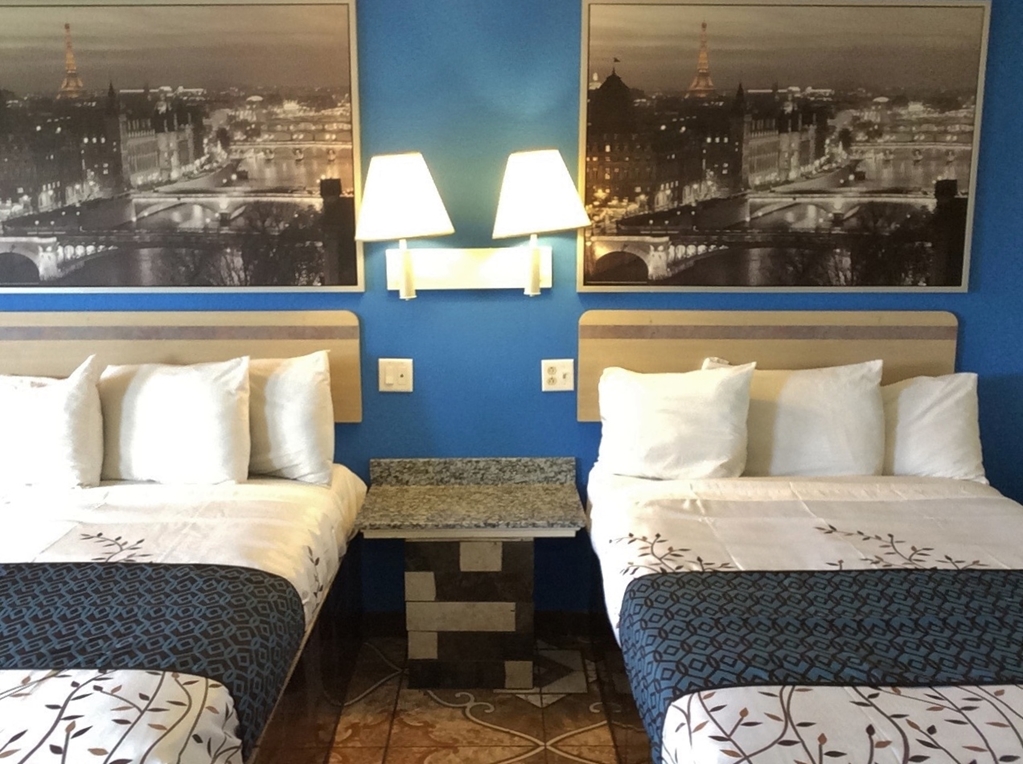 American Choice Inn - photo 16