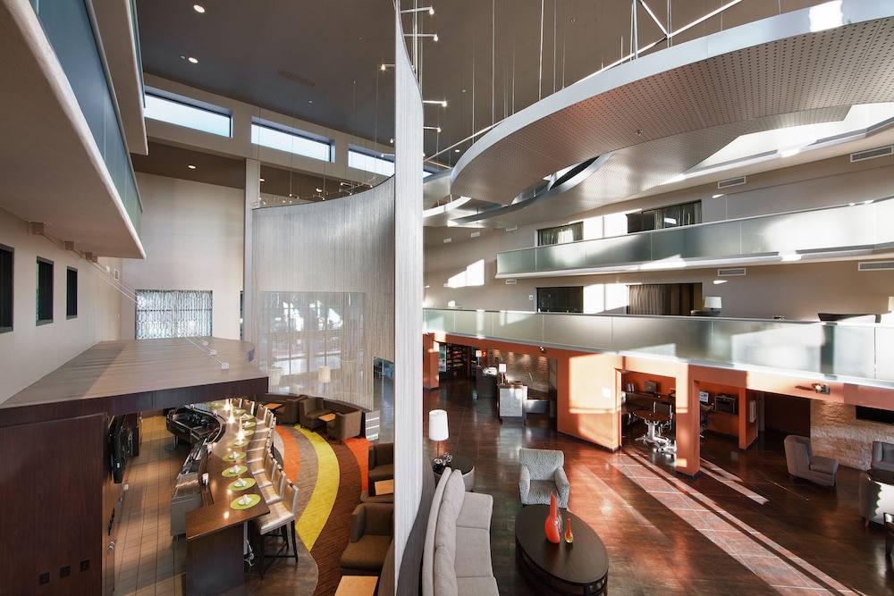 Holiday Inn & Suites Phoenix Airport North by IHG - photo 46