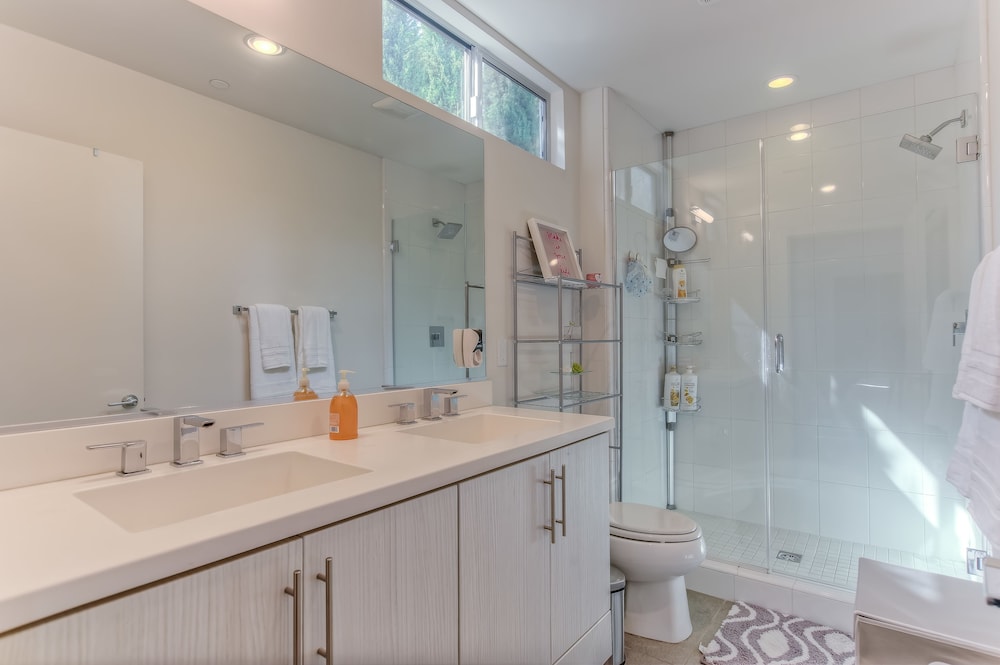Applewood Silver Lake 2BD Hollywood - photo 13