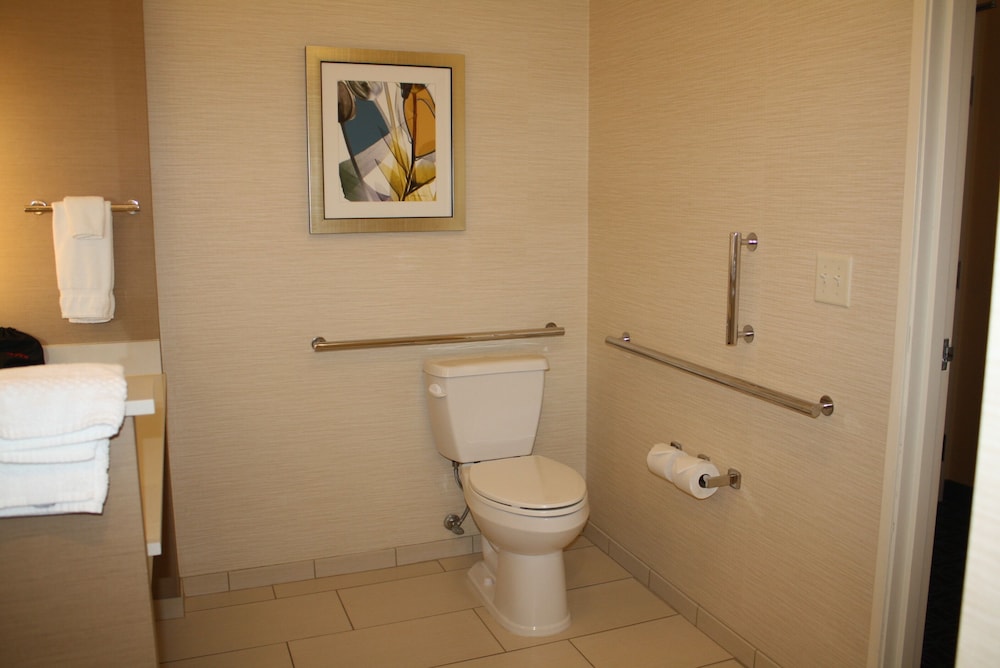 Fairfield Inn & Suites by Marriott Detroit Lakes - photo 38