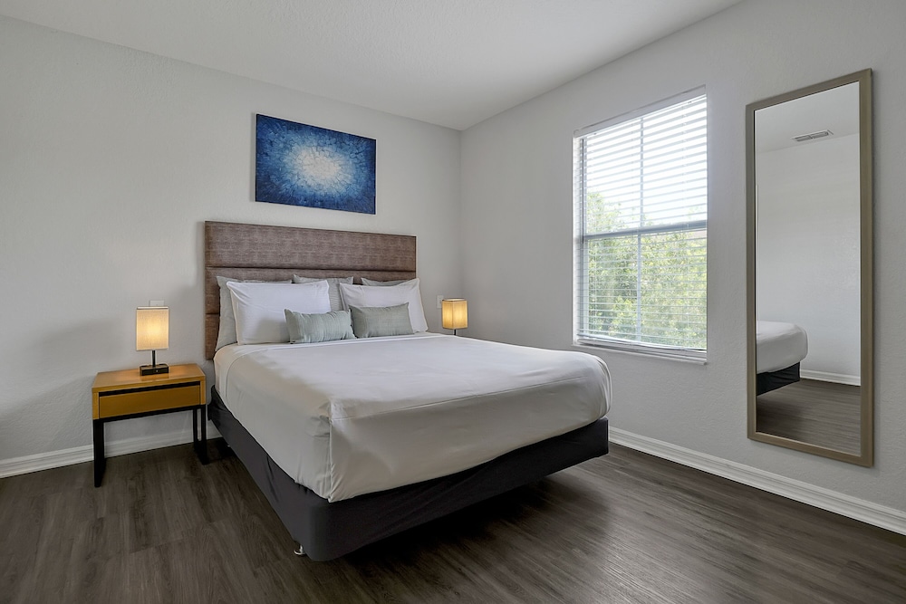 Regal Oaks Resort Vacation Townhomes by IDILIQ - photo 10
