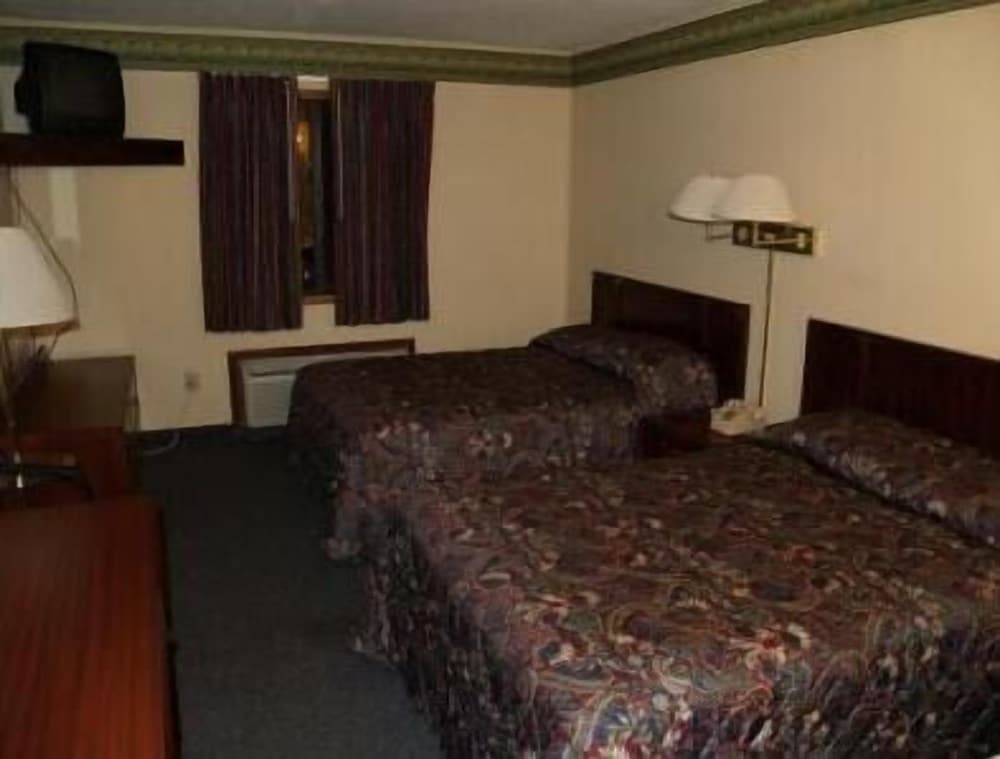 Budget Inn of Claypool Hill - photo 11