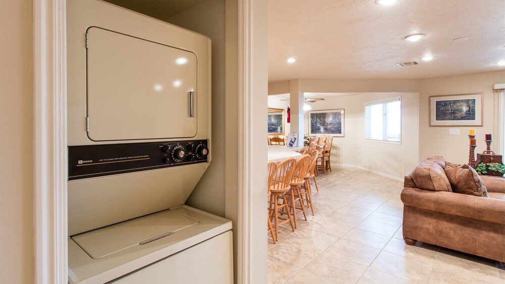 Desert Springs At Las Palmas Resort 4 Bedroom Apts - photo 20
