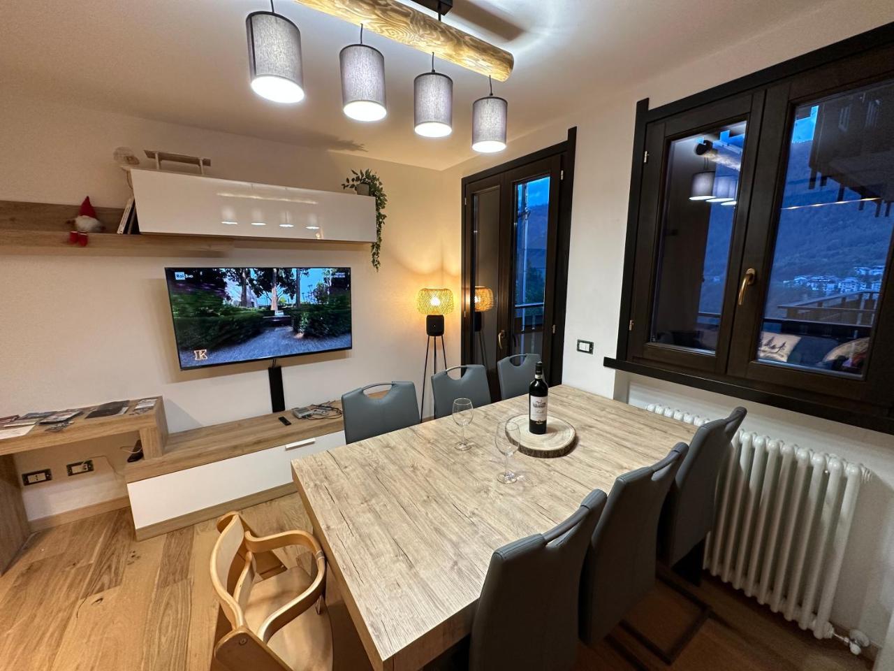 SnowLodge Valmalenco — 4-Star Luxury Hotel in Caspoggio, Italy